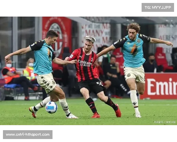 罗马主场迎战科莫，两队仅差3分，结果直接影响欧战资格区格局