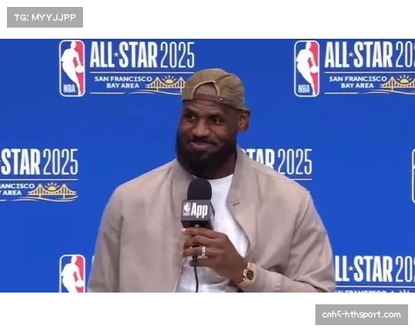 战报：湖人勇士关键卡位战第三节，詹姆斯因脚踝不适返回更衣室