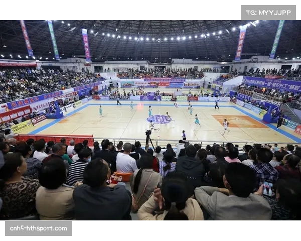 勒沃库森主场威斯特法伦球场座无虚席